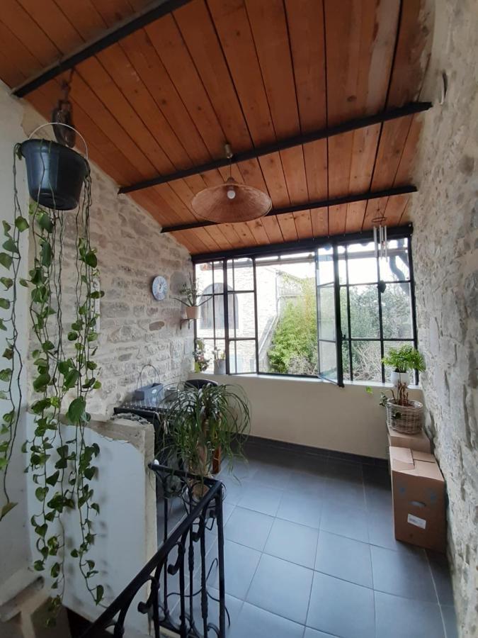 Nos Jours Heureux Apartman Barjac  Kültér fotó