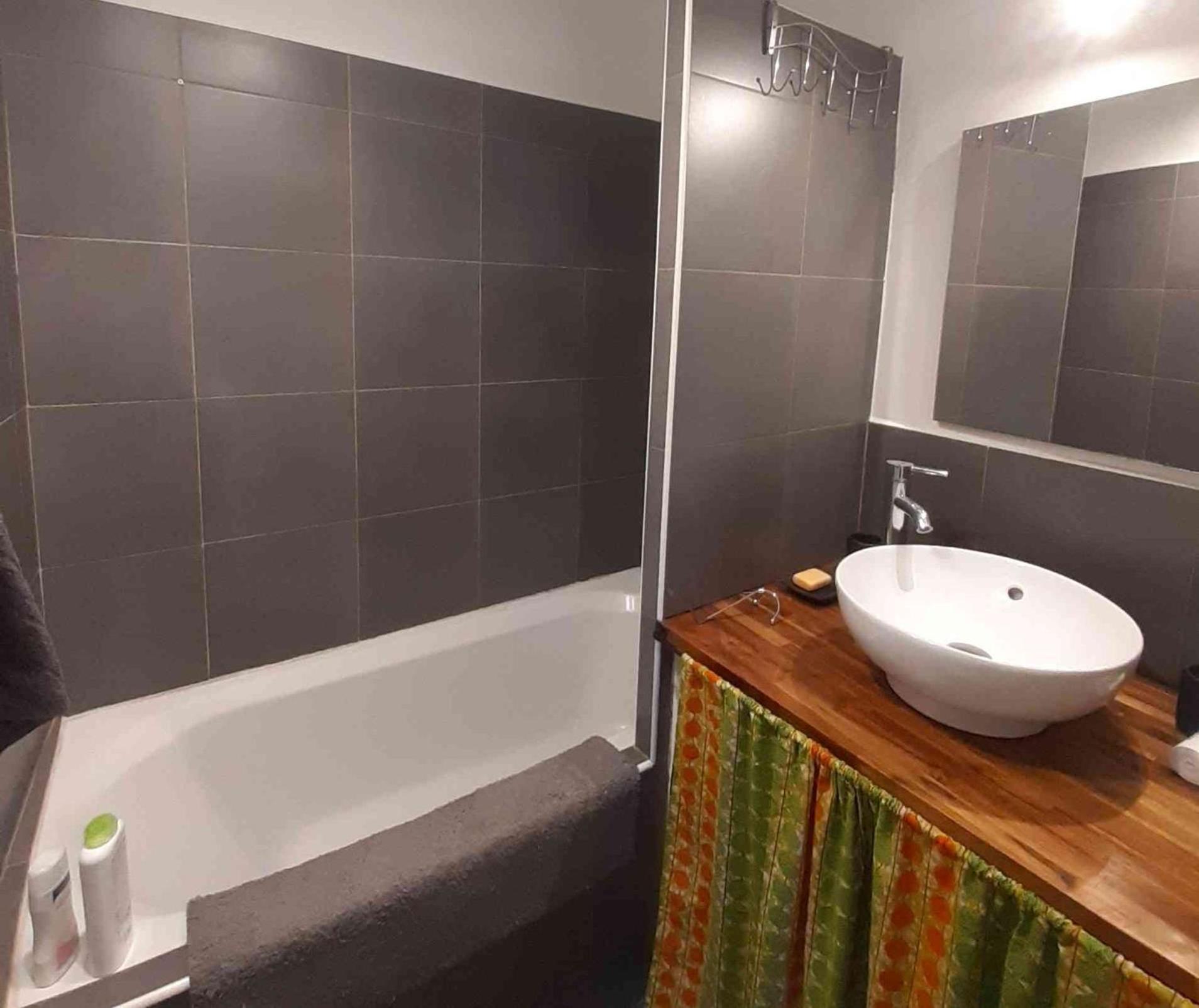 Nos Jours Heureux Apartman Barjac  Kültér fotó